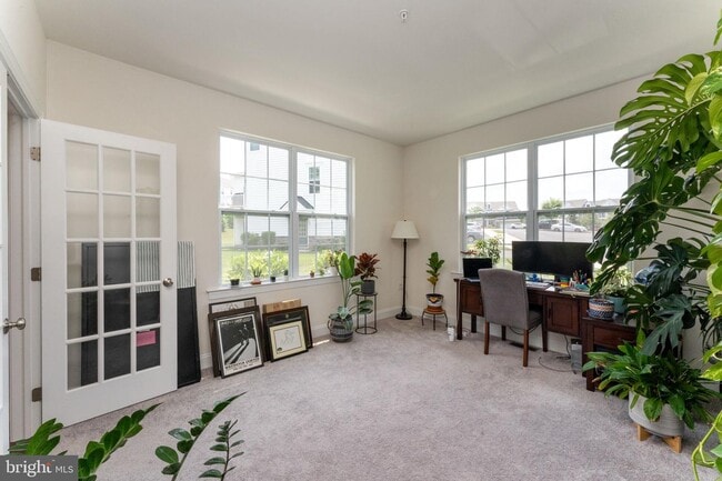 Building Photo - 148 Woodwinds Dr