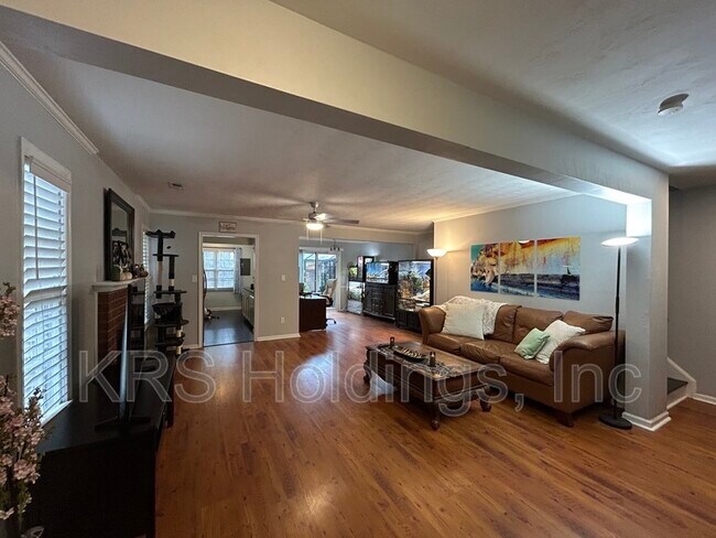 Foto del edificio - 1275 Hillock Crossing