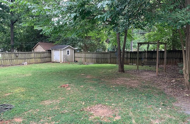 Building Photo - 2146 McClintock Rd