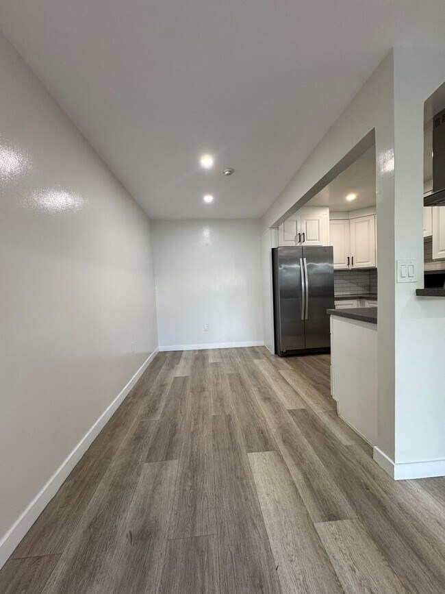 Foto del interior - 2411 Mathews Ave