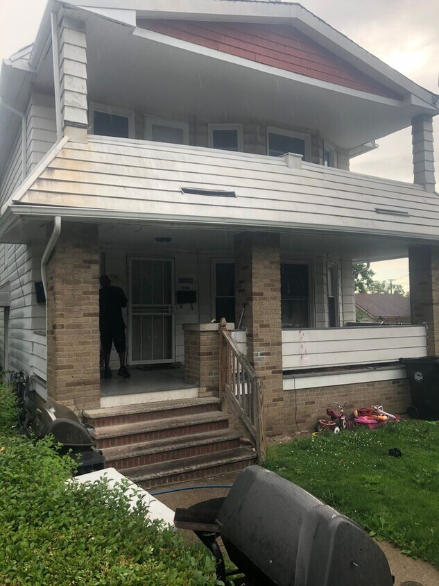 Primary Photo - 2624 E 114th St