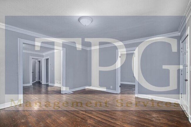 Foto del edificio - 1825 E 67th St