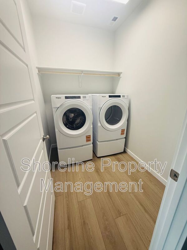 Building Photo - 6203 W Karpathos St