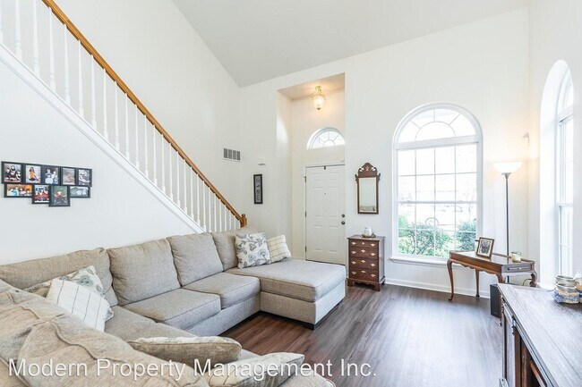 Building Photo - 3 br, 2.5 bath House - 152 White Oak Trace