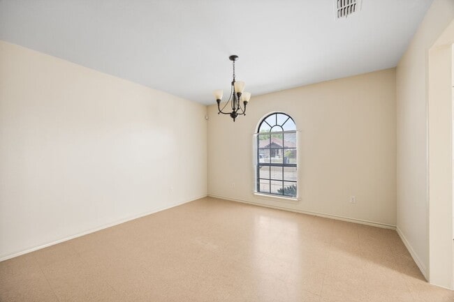 Foto del edificio - 4805 Jay Ave