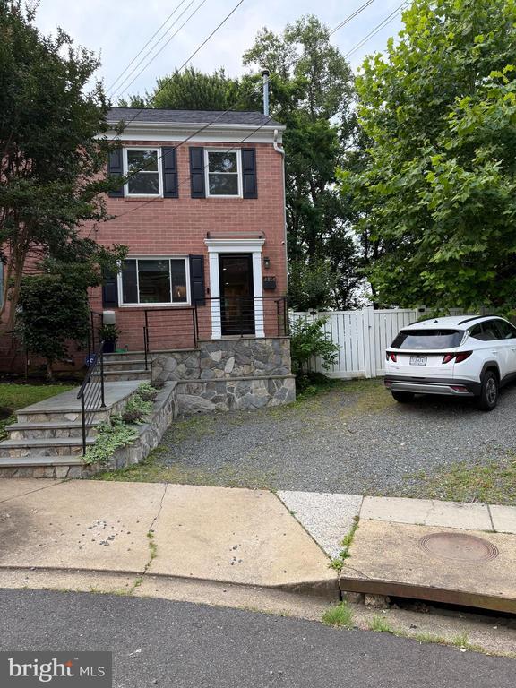 Foto principal - 4814 20th Pl N