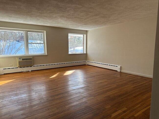 Foto del edificio - 77 Wyman St