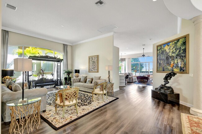 Building Photo - 128 Esperanza Way