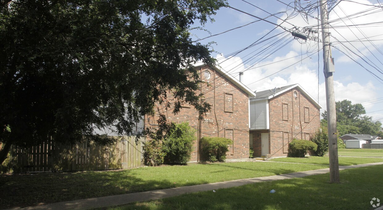 Building Photo - 3133 Phoenix St