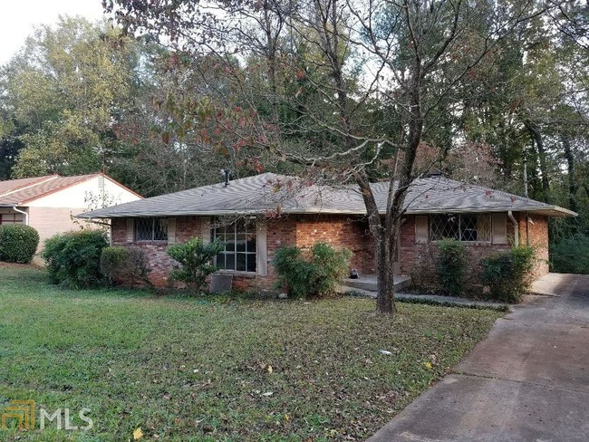 Building Photo - 433 Wavelyn Way