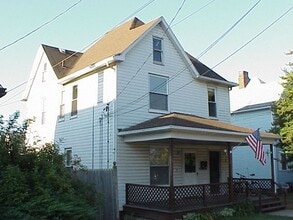 Building Photo - 327 W Brady St