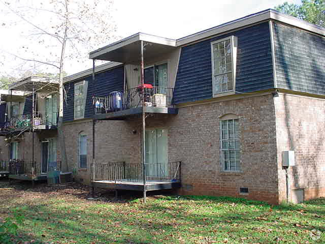 Building Photo - Golden Apartments