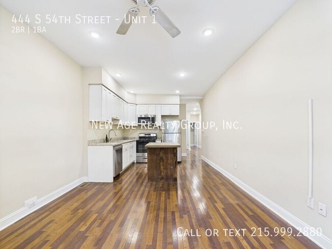 Building Photo - 444 S 54th St