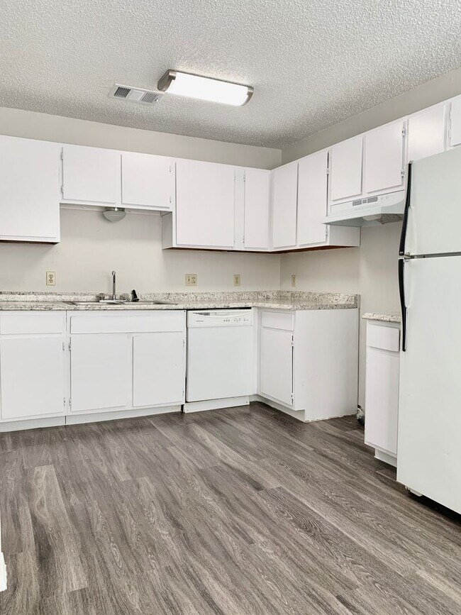 Foto del edificio - 2 Bedroom apartment w/ Washer and Dryer