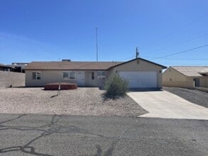 Building Photo - 3444 Bluegrass Dr