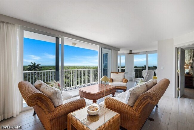 Foto del edificio - 6361 Pelican Bay Blvd