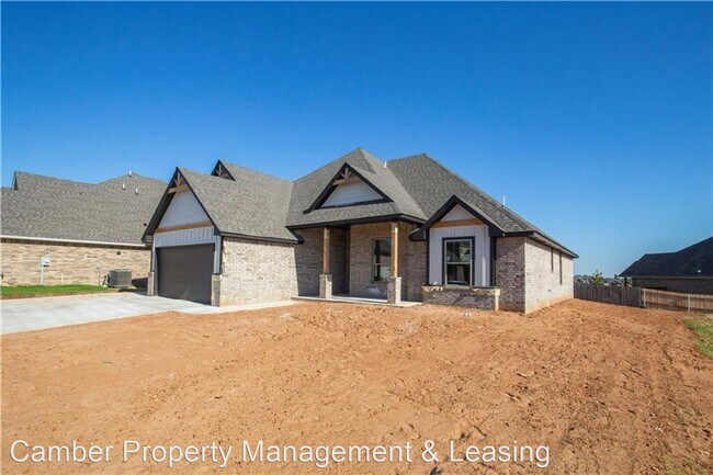 Foto del edificio - 3 br, 2.5 bath House - 9201 NW 89th Street