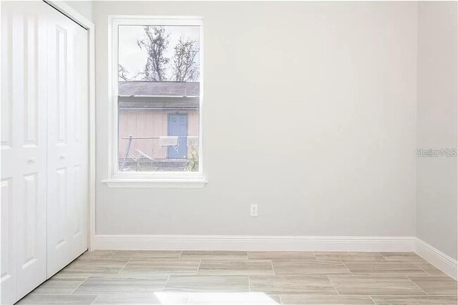 Foto del edificio - 1340 W Evans Cir