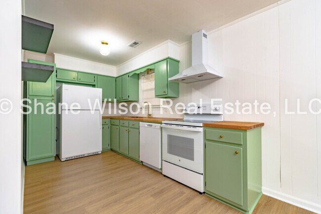 Foto del edificio - 250 Cheyenne Trail NW