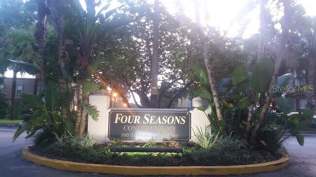 Foto del edificio - 200 St Andrews Blvd