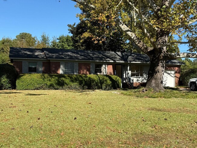 Foto del edificio - 3/3 Totally Renovated House on Sylvan Driv...