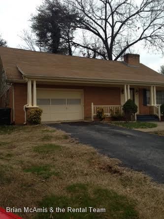 Building Photo - 4 br, 2 bath House - 102 Pinecrest Dr.