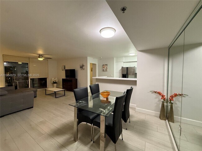 Foto del edificio - 19701 E Country Club Dr