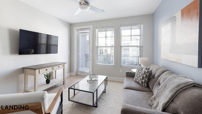 Building Photo - 15401 Chenal Pkwy