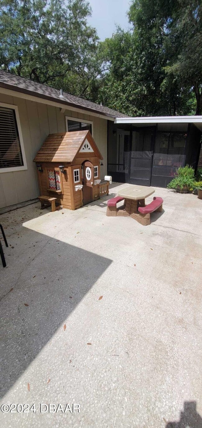 Building Photo - 95 Hidden Hills Dr