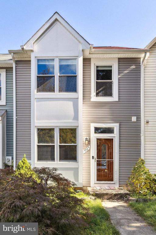Building Photo - 9525 Clocktower Ln