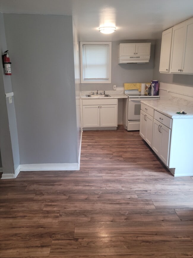 Kitchen - 2734 Orleans Ave