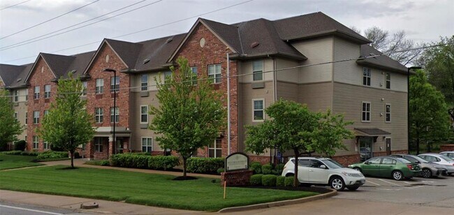 Foto del edificio - 7550 Page Ave