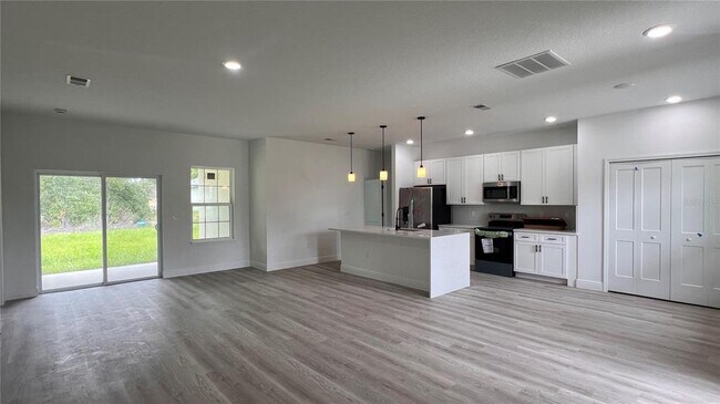 Foto del edificio - 3360 SW 129th Loop