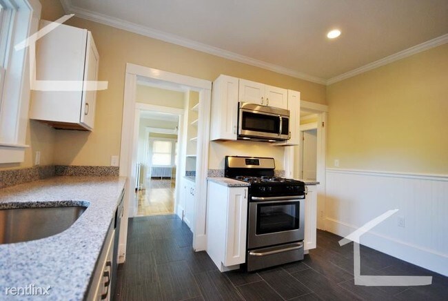 Foto del edificio - 4 br, 2 bath House - 20 Tip Top St # 2A