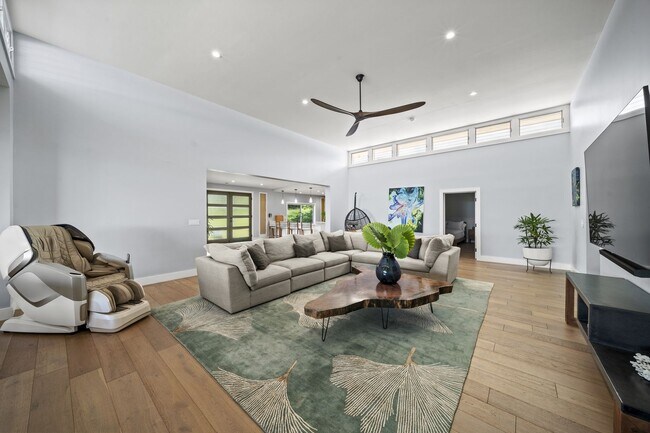 Building Photo - Gorgeous Remodeled Home w/ Private Hot Tube & Ocean Views: Hale Mahina