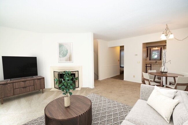 Building Photo - Villa Capri