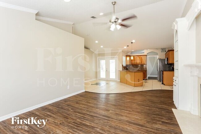Foto del edificio - 12519 Willoughby Ln