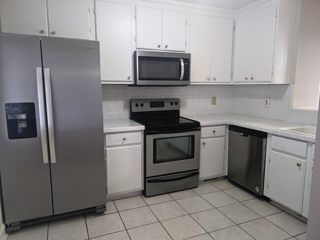 Foto del edificio - 3503 Christopher Dr NW