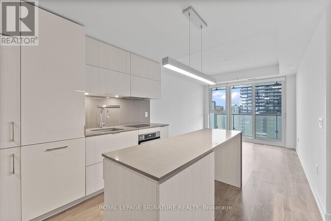 Photo du bâtiment - 15 Lower Jarvis St