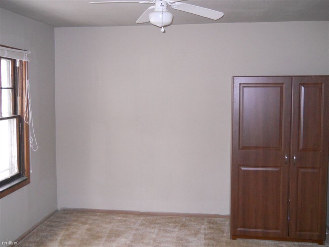 Building Photo - 2 br, 1 bath House - 540 S Warren Ave