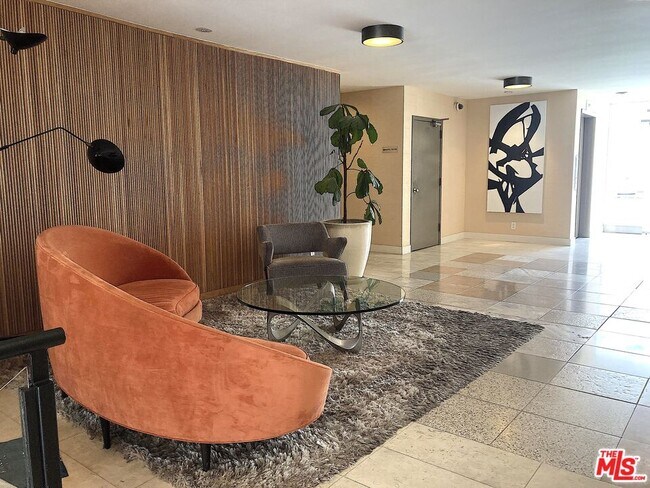 Foto del edificio - 1025 Kings Rd