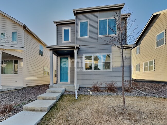 Foto del edificio - 4315 Crestone Peak St