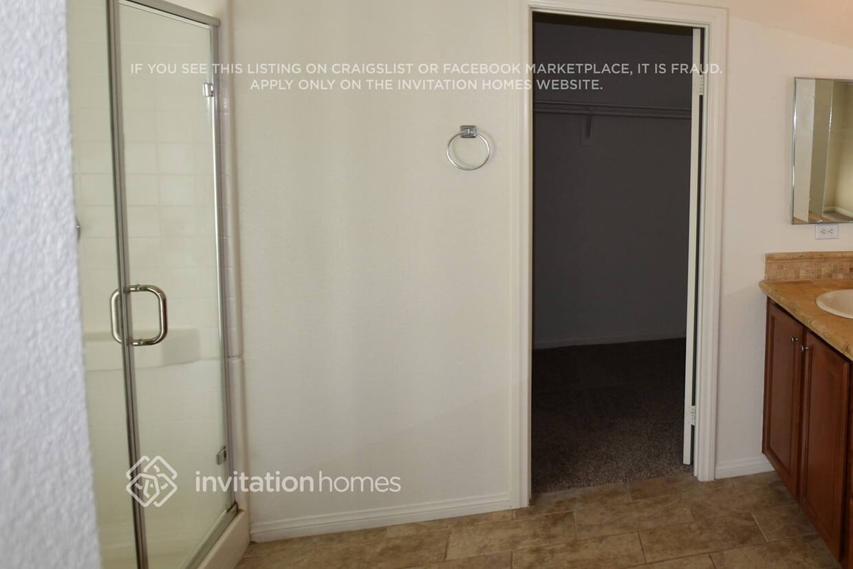 Foto del edificio - 1066 Queen Annes Ln