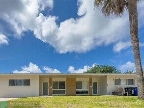 Building Photo - 930 Orange Isle