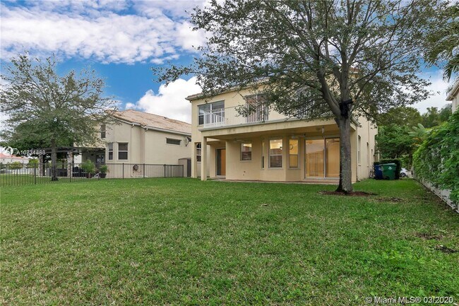 Building Photo - 15835 SW 52nd Ct