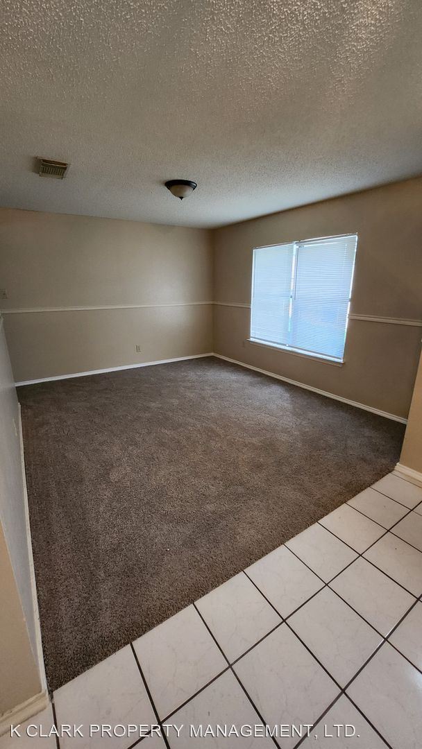 Building Photo - 3 br, 2.5 bath House - 9010 LAS JOLLAS