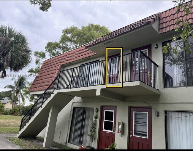 Foto del edificio - 11380 Royal Palm Blvd