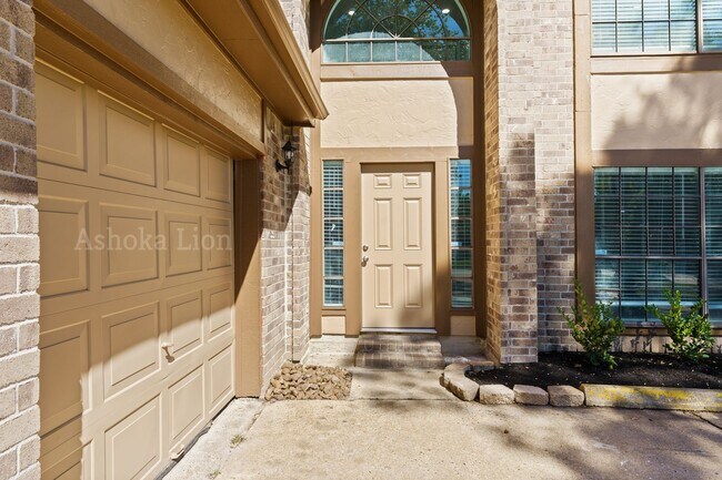 Foto del edificio - Coming Soon ! Come check out this beautifully upgraded home today!