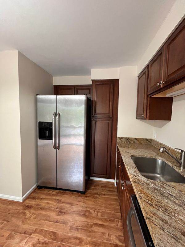 Foto del edificio - 7123 Dijohn Ct Dr