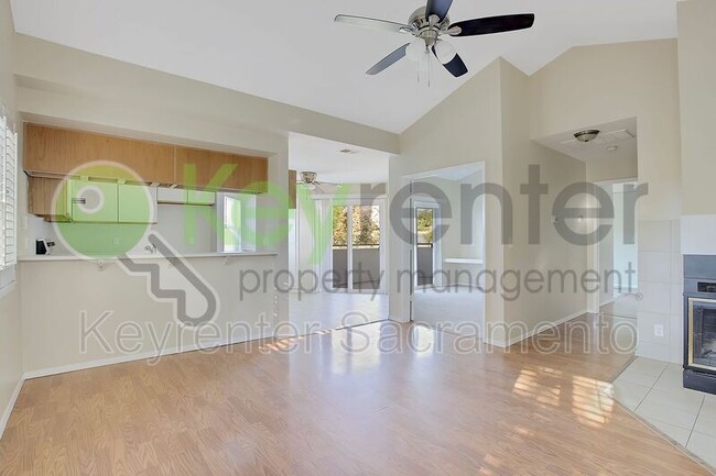 Foto del edificio - 2541 Fulton Square Ln